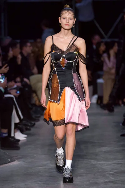 Look 39